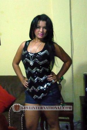 150273 - Yislaine Age: 32 - Colombia