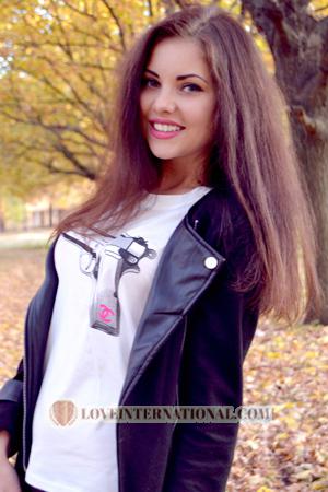 157587 - Yevhenia Age: 32 - Ukraine