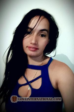 176025 - Laura Age: 40 - Colombia