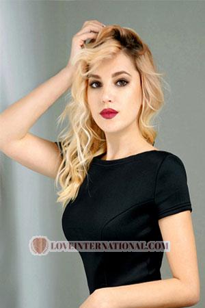 183836 - Alina Age: 31 - Ukraine