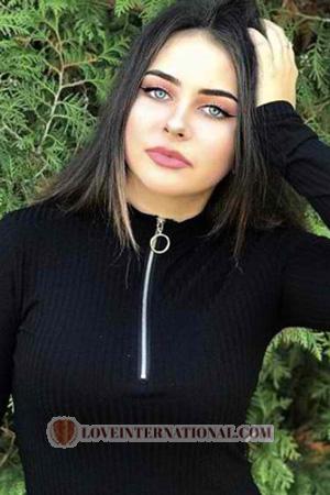 193852 - Valentina Age: 25 - Ukraine