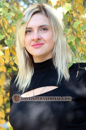 199837 - Yuliya Age: 38 - Ukraine