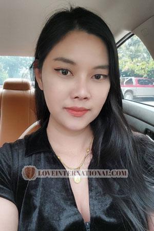 208625 - Khanittha Age: 34 - Thailand