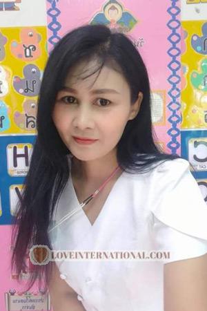 210567 - Thansiri Age: 46 - Thailand