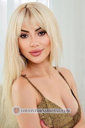 215526 - Natalya Age: 36 - Ukraine