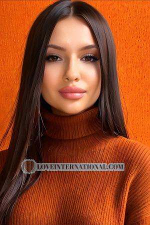 216493 - Karina Age: 20 - Ukraine