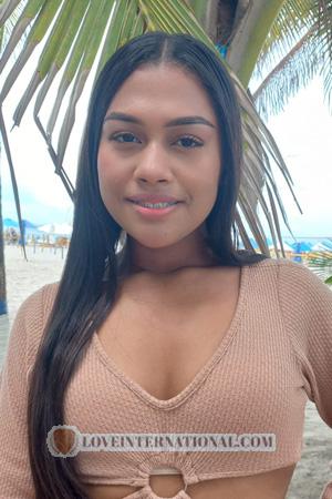 216903 - Maria de Jesus Age: 19 - Colombia