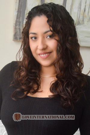 224284 - Ingrid Age: 32 - Peru