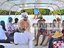 cartagena-women-boat-1104-12